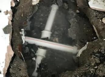 白朗阳台漏水维修公司为您分享楼上楼下漏水怎么处理